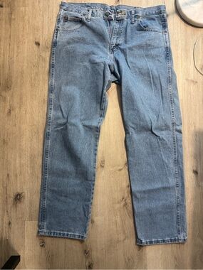 Classic Men's Light Blue Straight-Leg relaxed fit Jeans